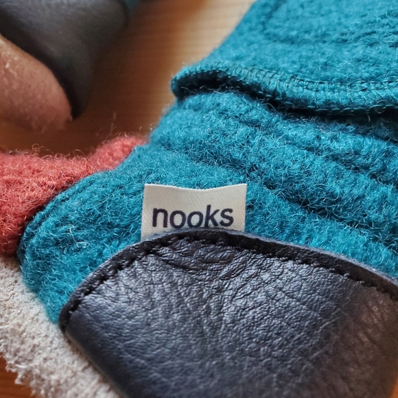Mistral Felted Wool  Baby Booties - Picture 3 of 5